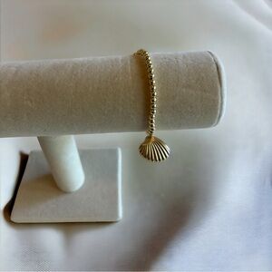 14k Gold-Filled Beaded Bracelet with seashell charm